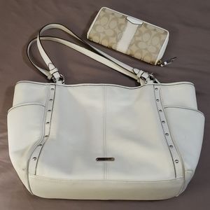 Coach purse and wallet